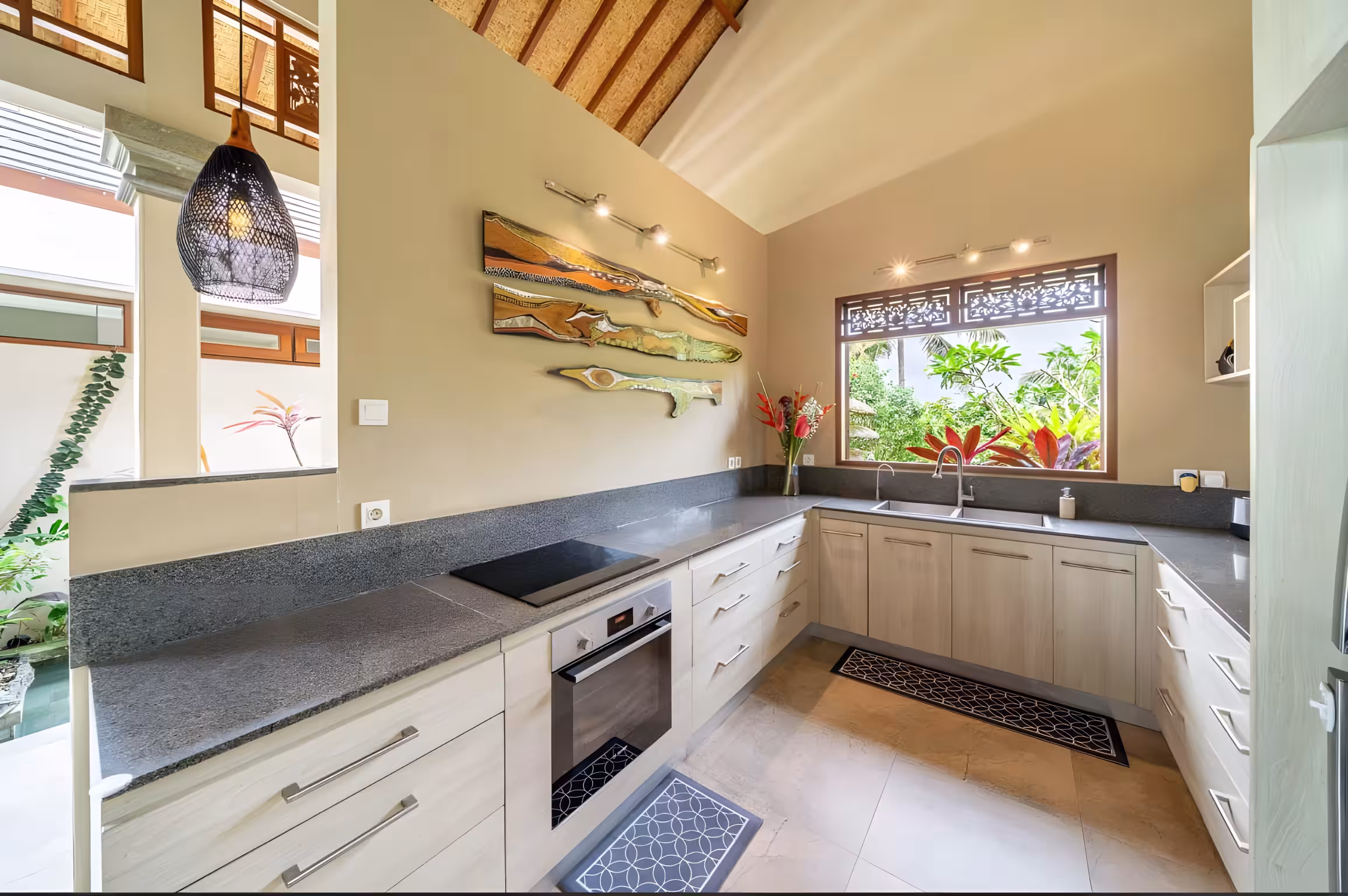 Вилла, 4 спальни