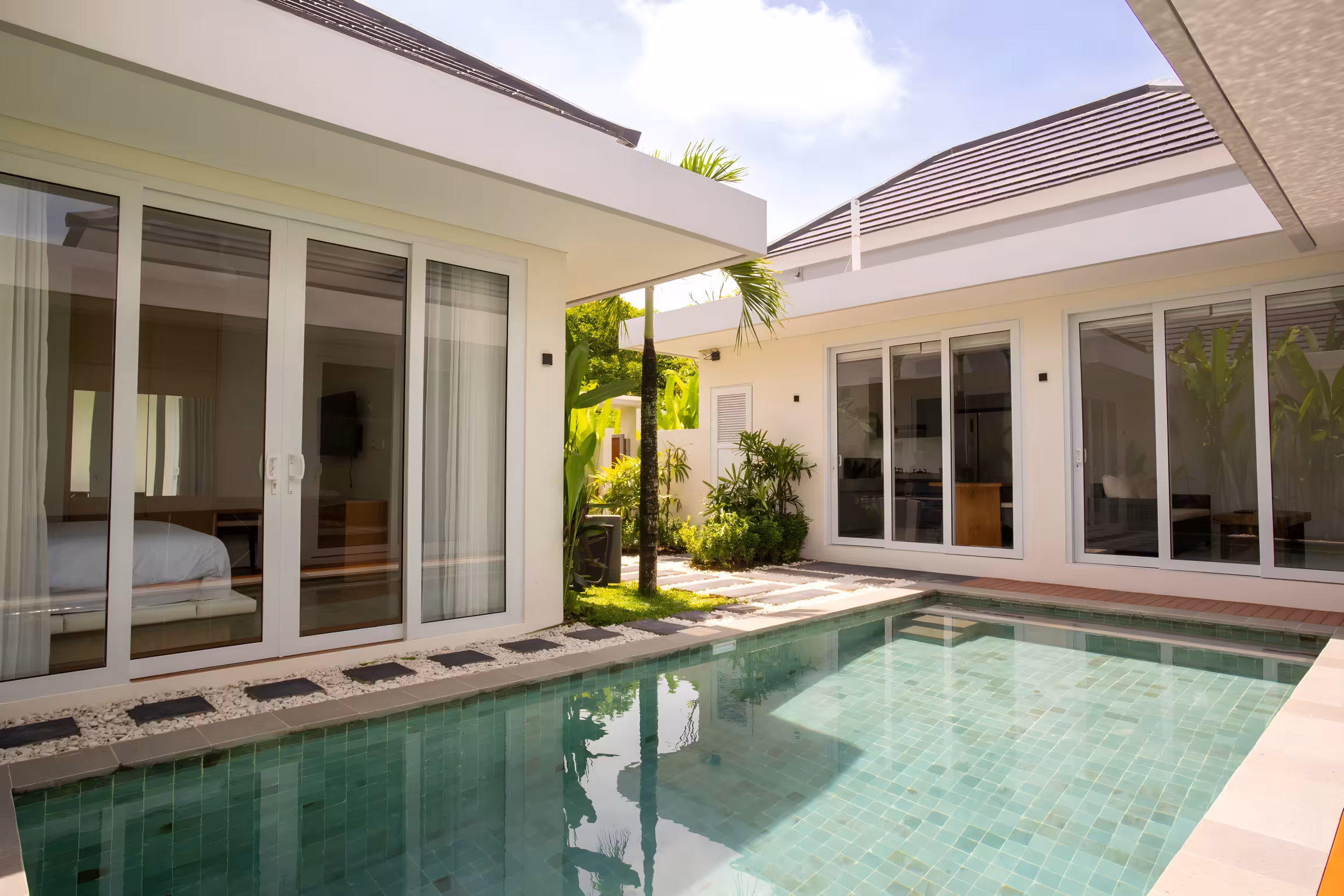 Комната, 3 спальни