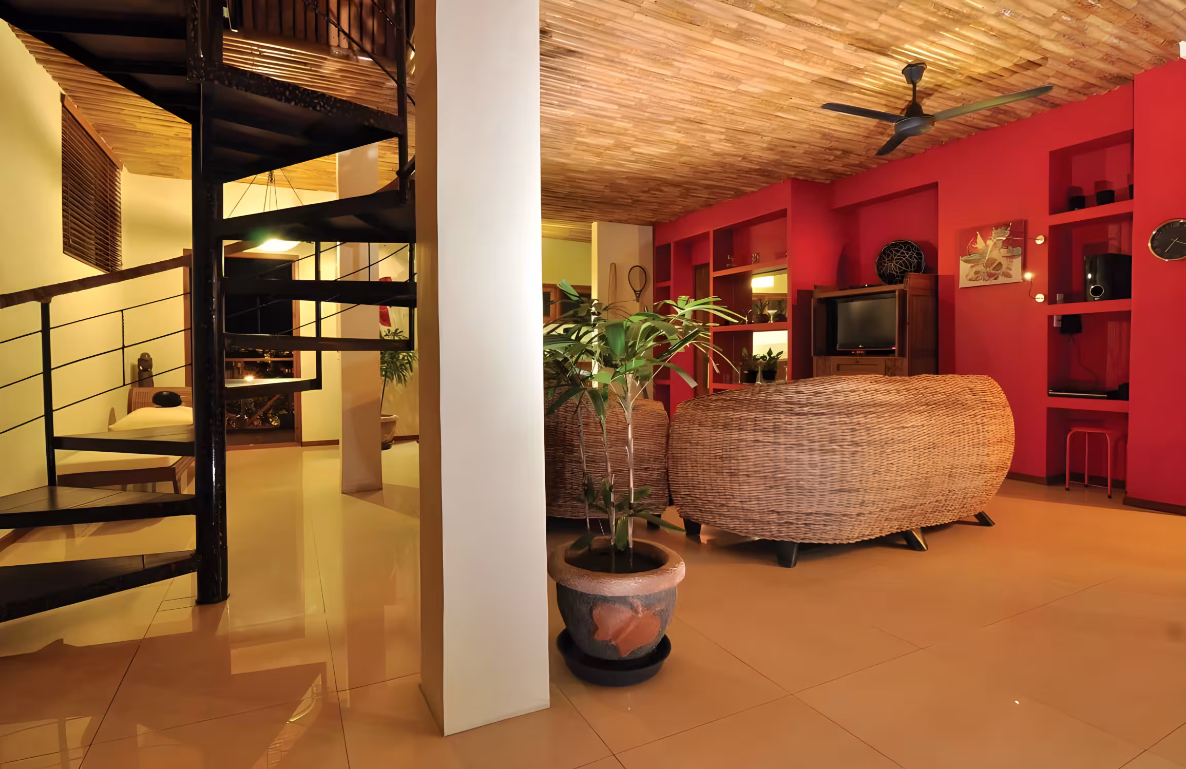 Апартаменты, 7 спален