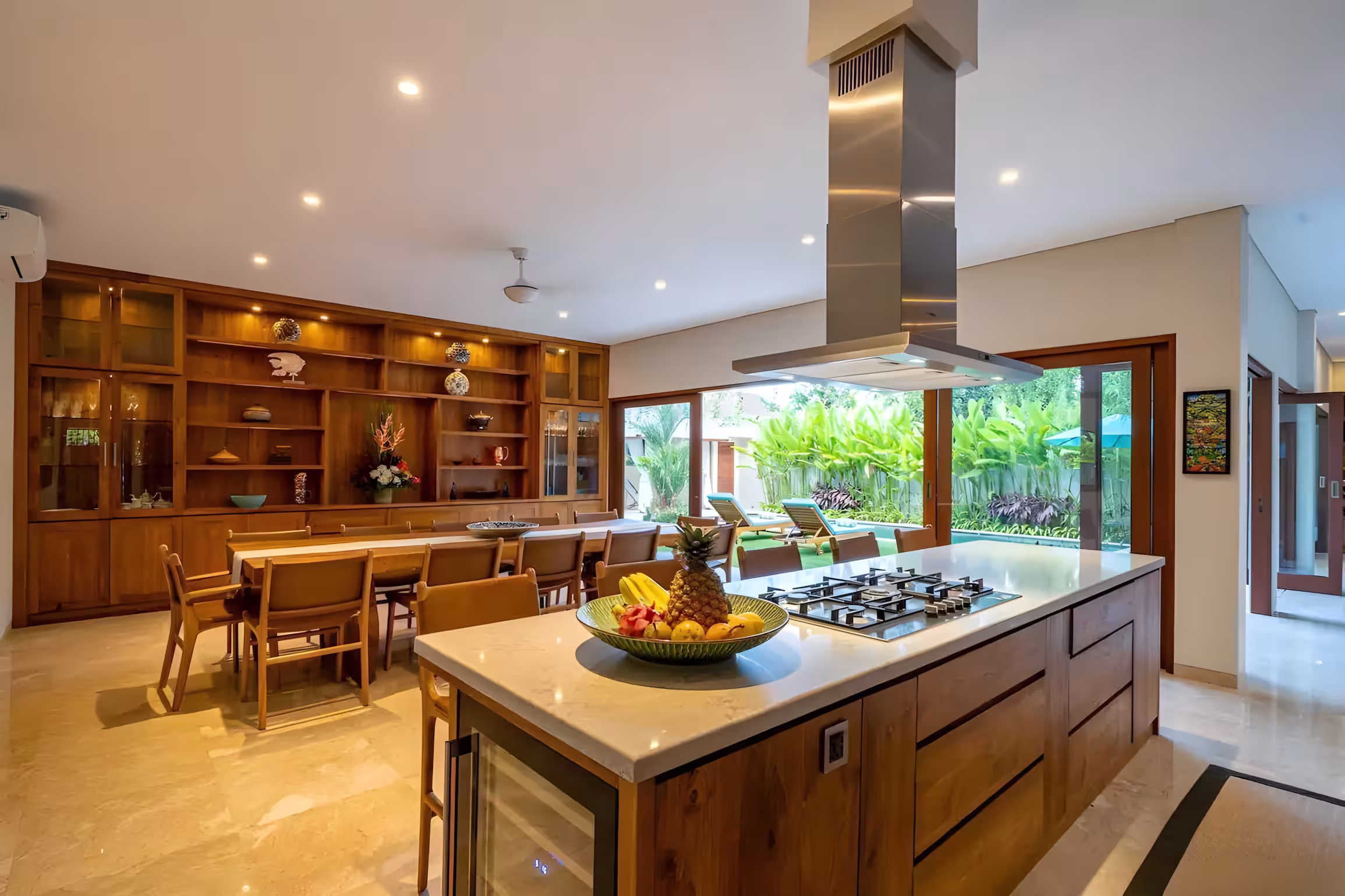 Вилла, 4 спальни