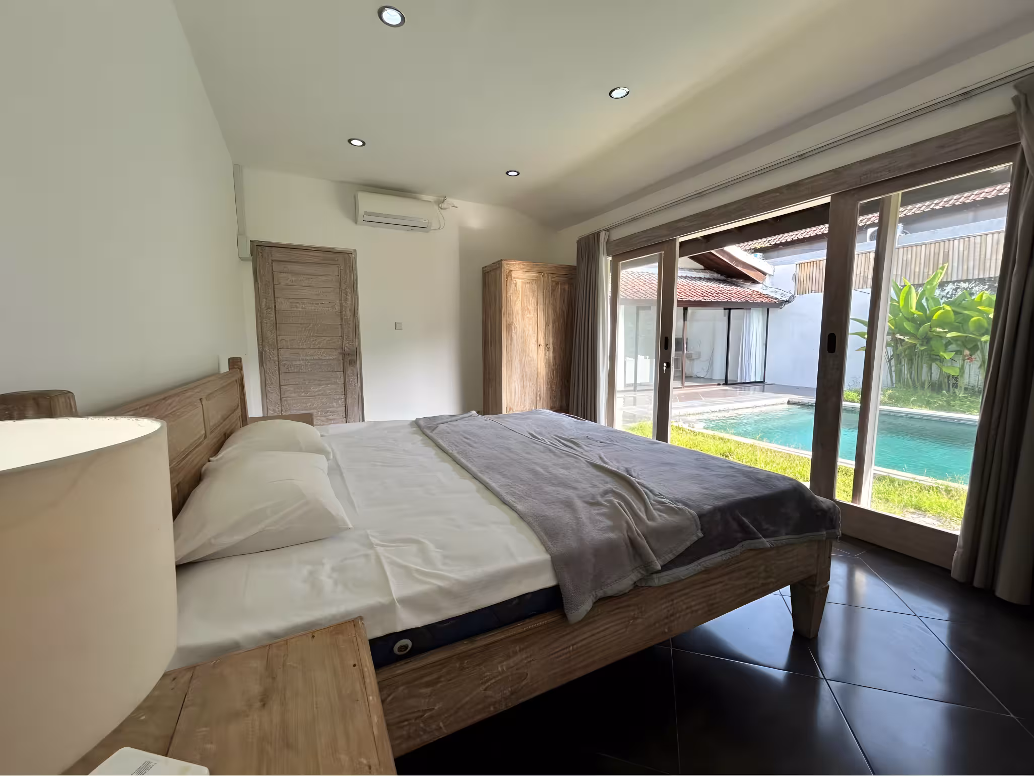 Вилла, 4 спальни