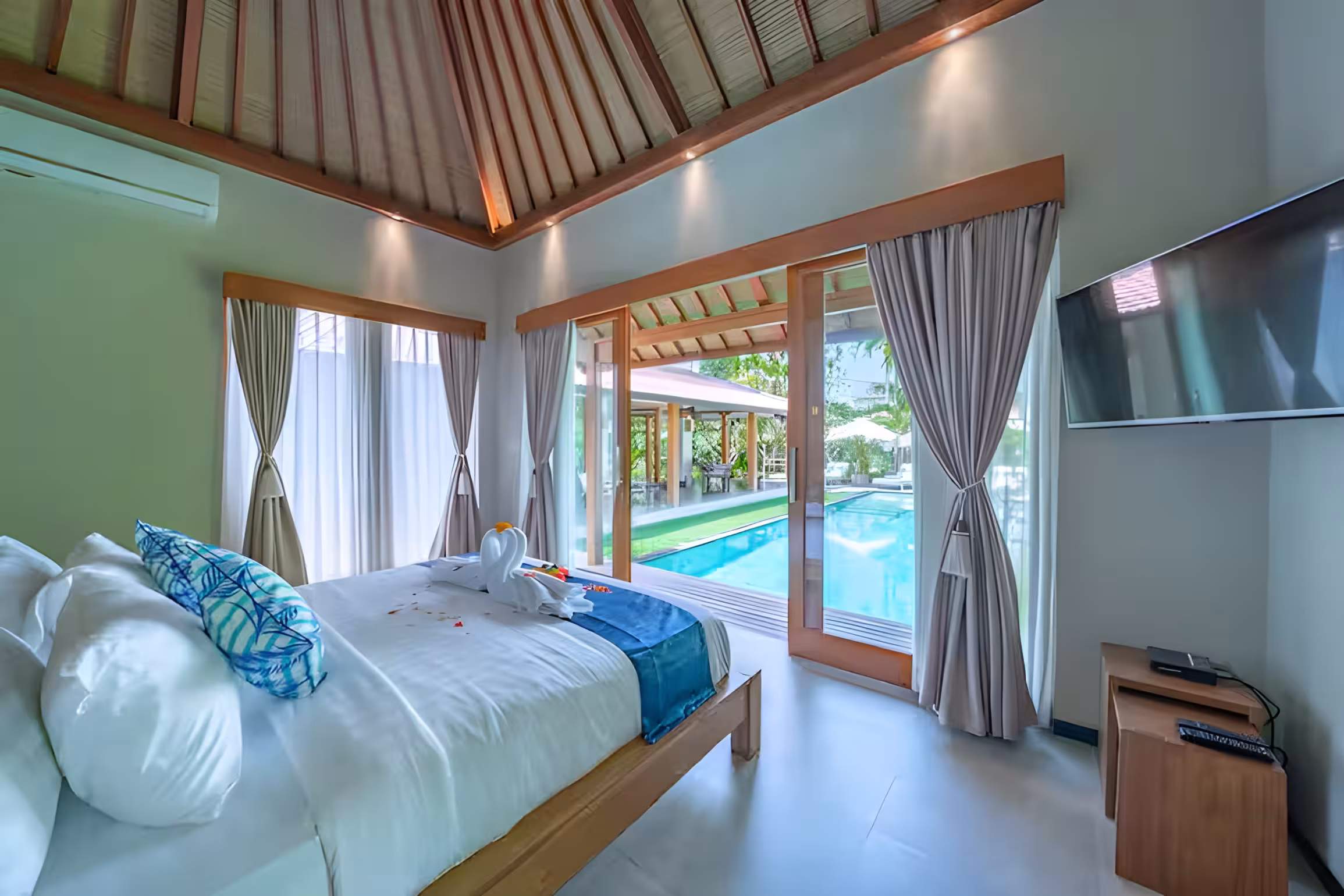 Вилла, 4 спальни