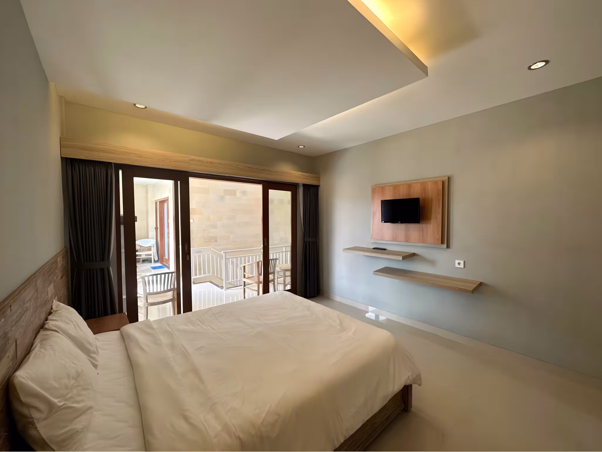 Комната, 9 спален