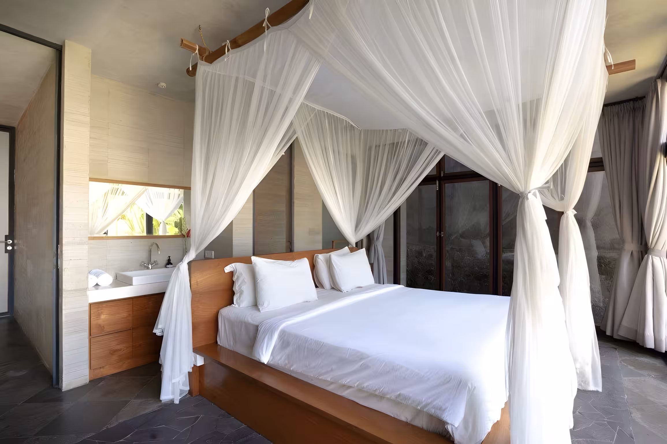 Вилла, 4 спальни