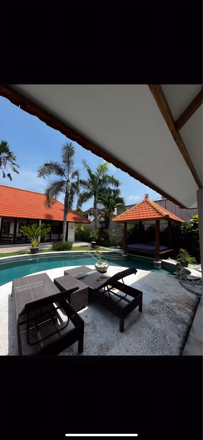 Комната, 3 спальни