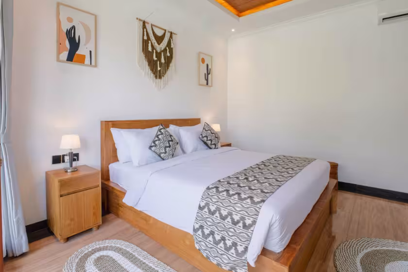 Комната, 4 спальни