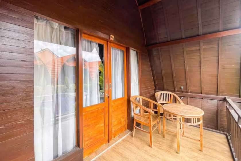 Отель, 12 спален