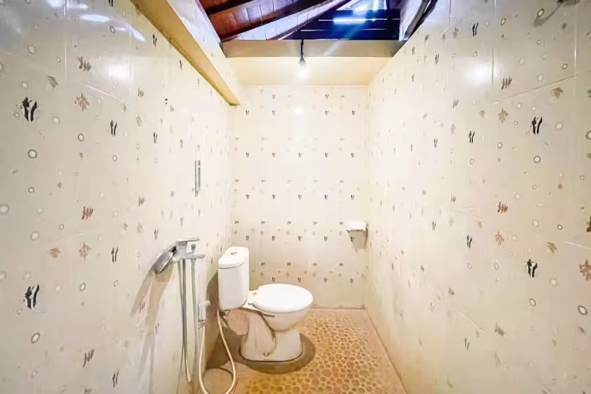 Отель, 12 спален