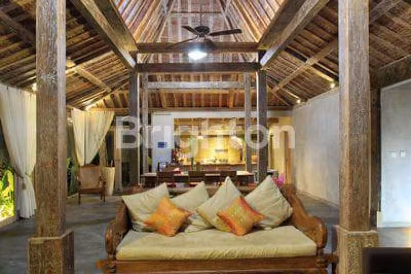 Вилла, 3 спальни