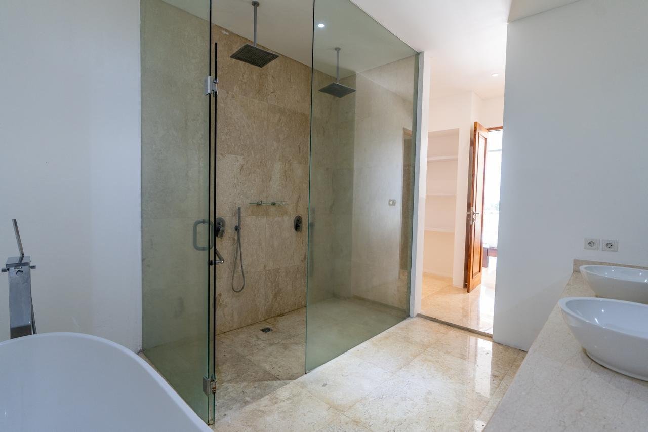 Вилла, 4 спальни