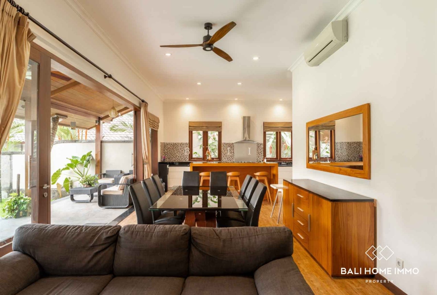 Вилла, 4 спальни