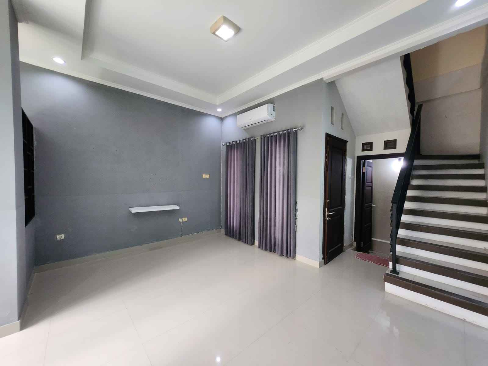 Дом, 3 спальни