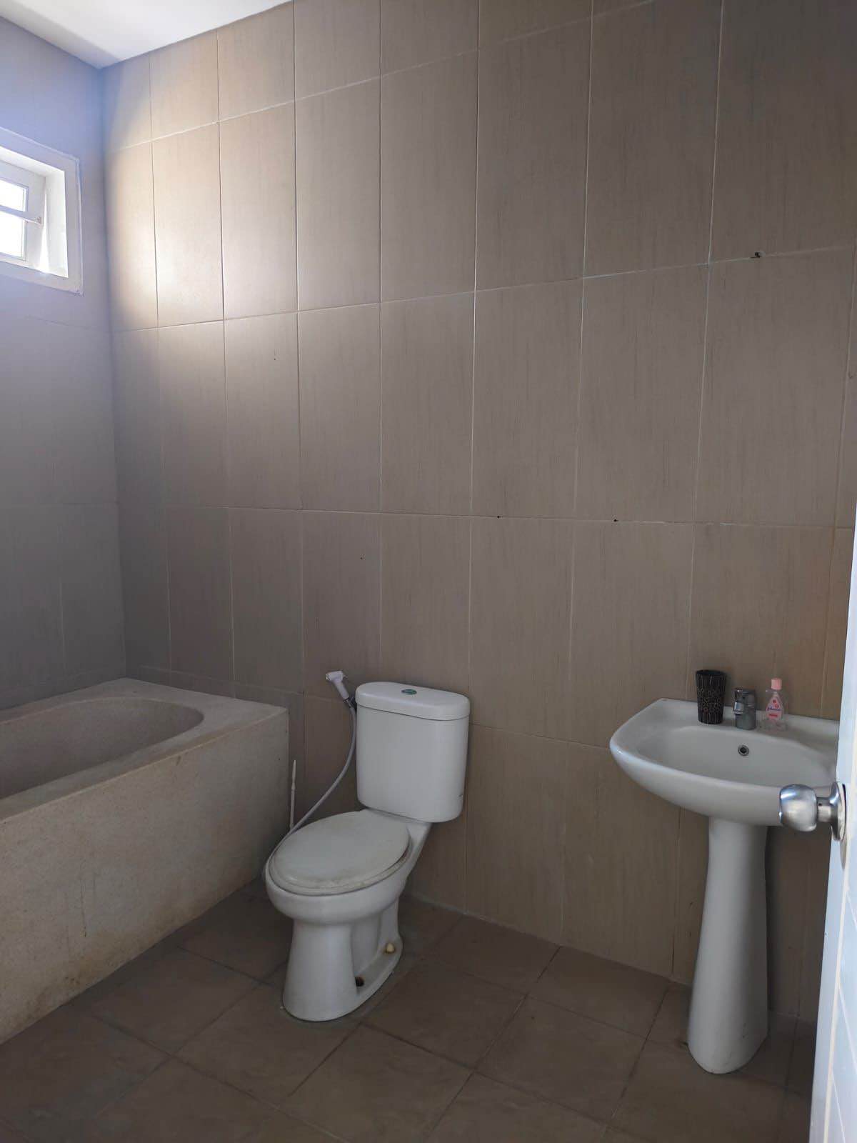 Дом, 3 спальни