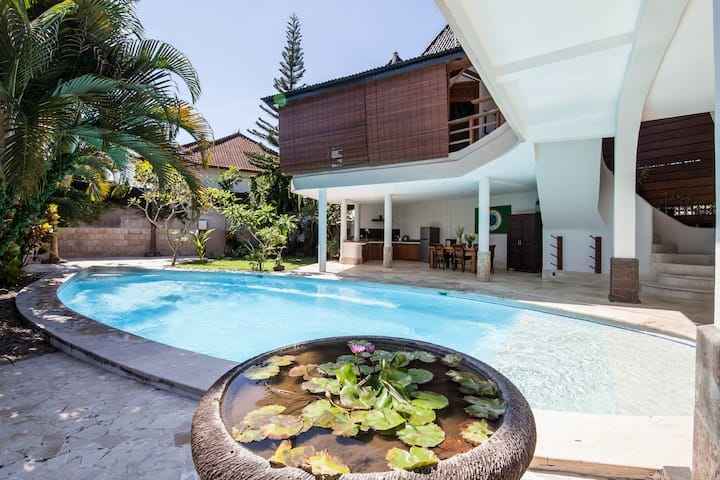 Вилла, 3 спальни