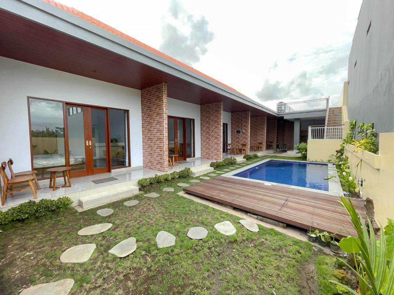 Комната, 5 спален