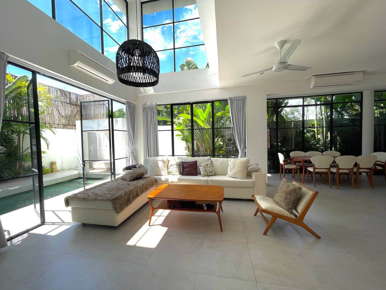 Вилла, 4 спальни