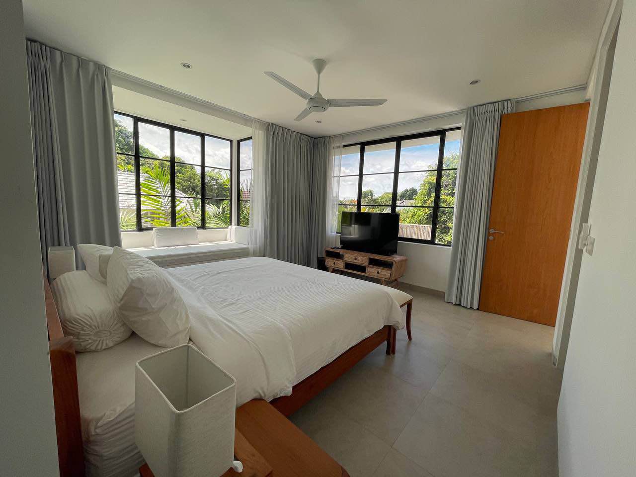 Вилла, 4 спальни