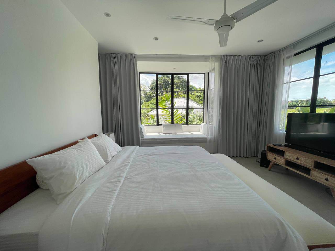 Вилла, 4 спальни