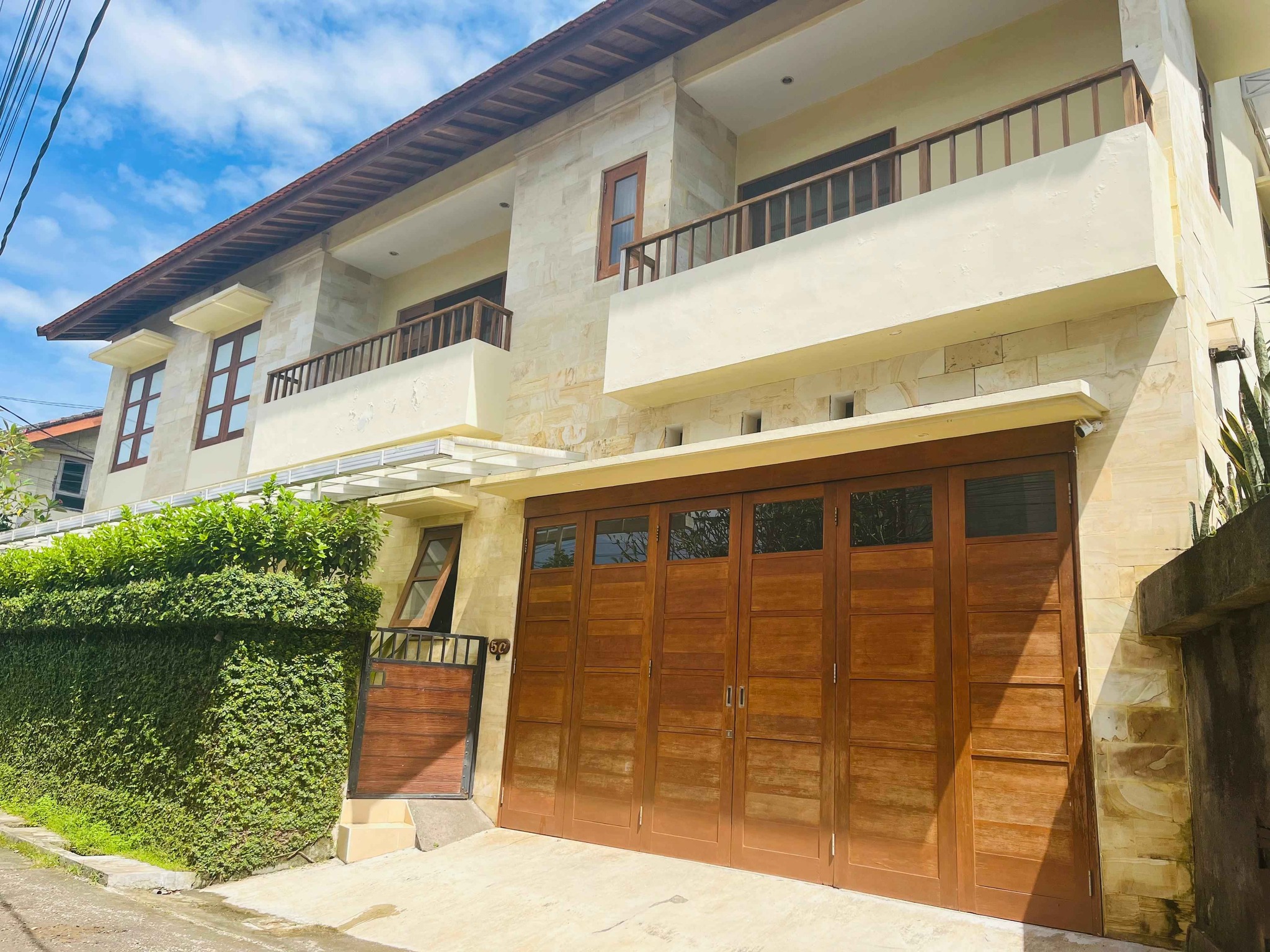 Дом, 4 спальни