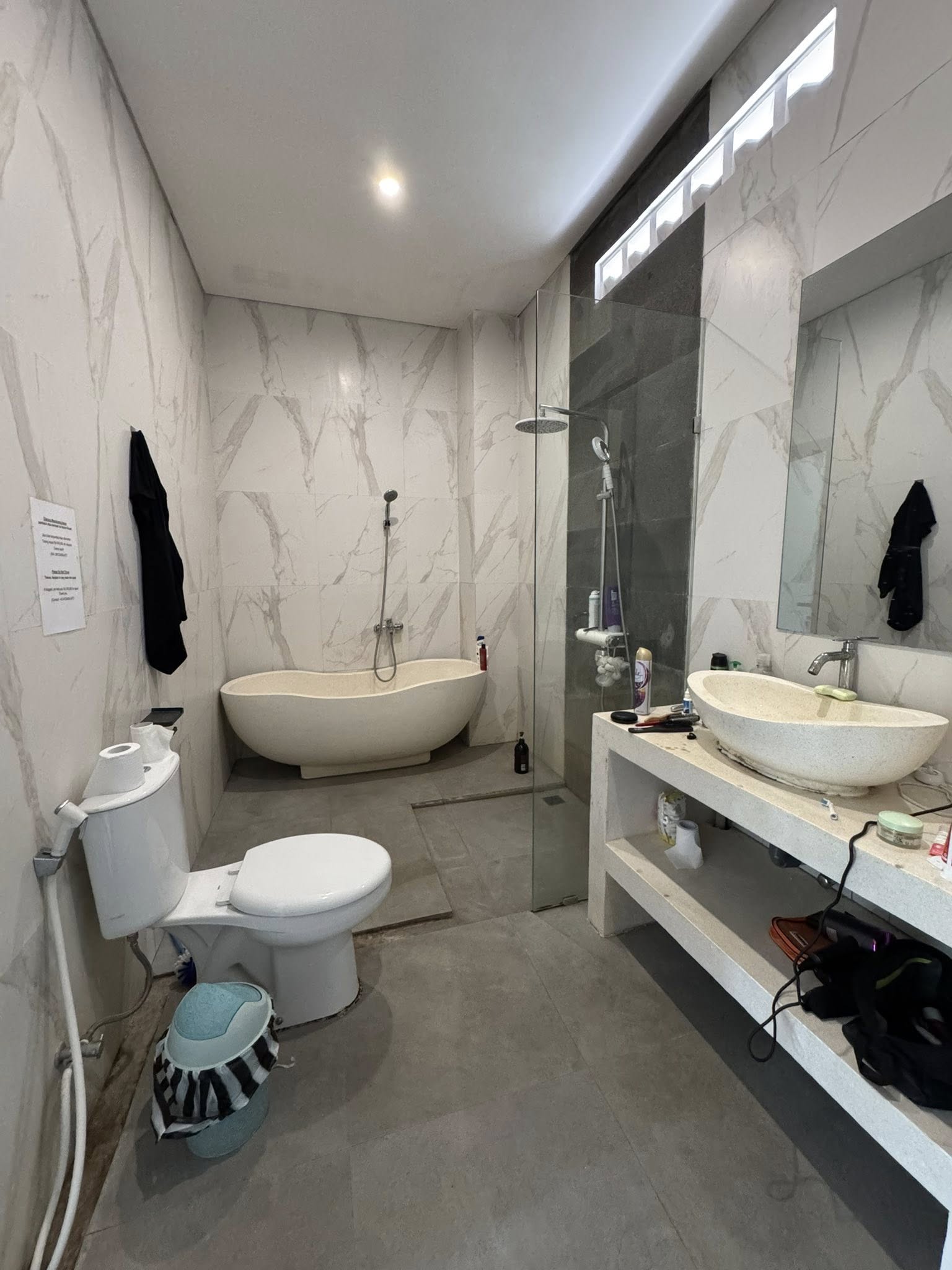 Комната, 4 спальни