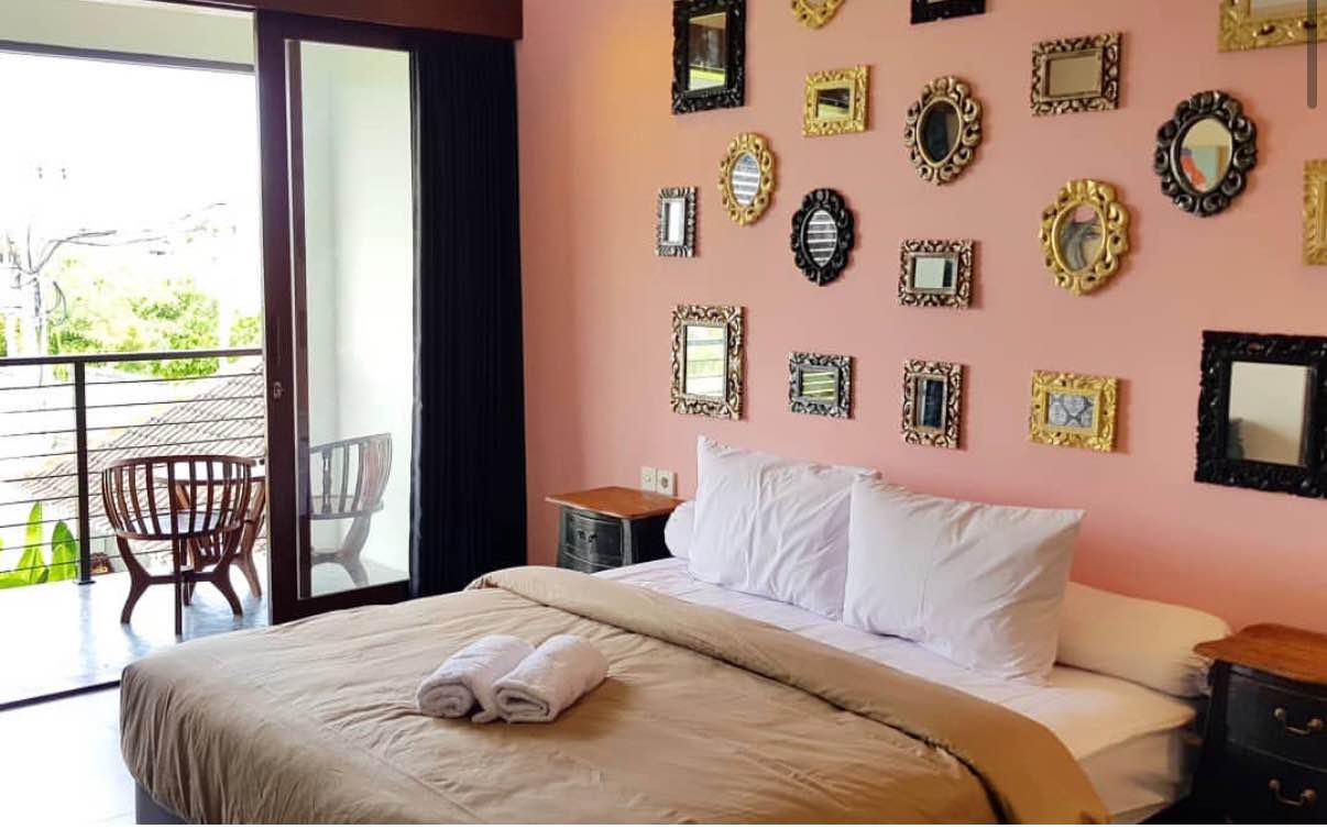 Комната, 6 спален