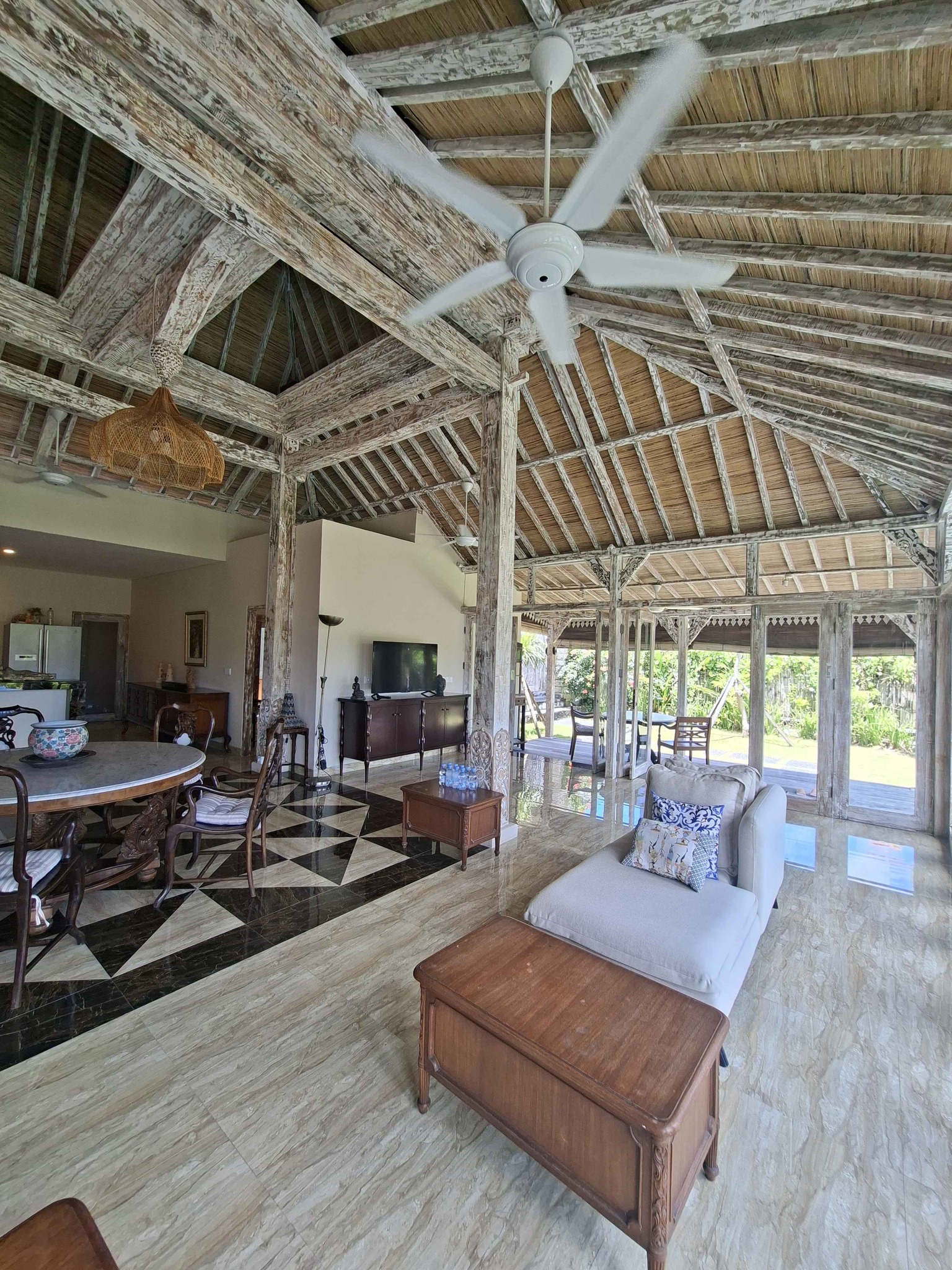 Вилла, 4 спальни