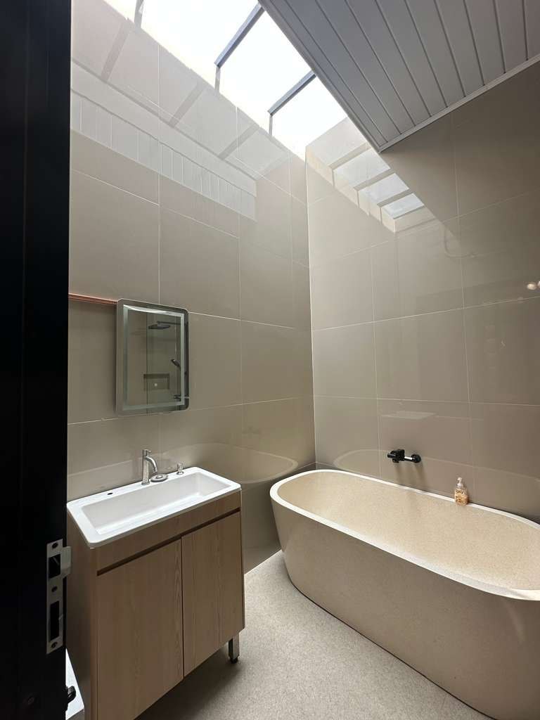 Дом, 4 спальни