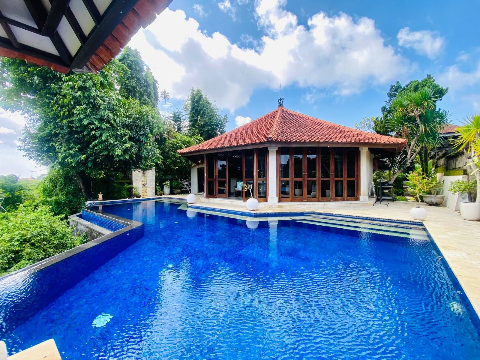 Вилла, 4 спальни