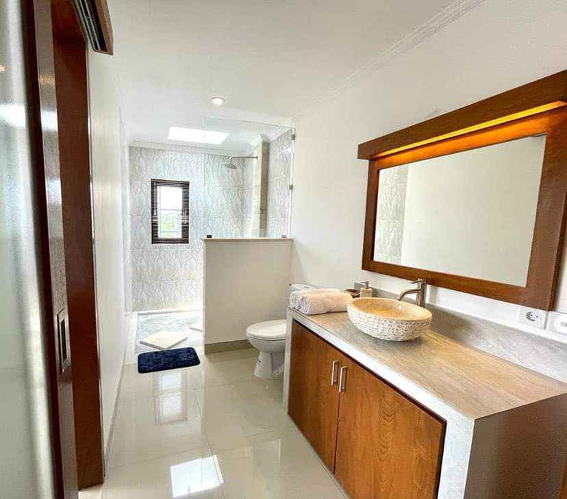 Вилла, 4 спальни