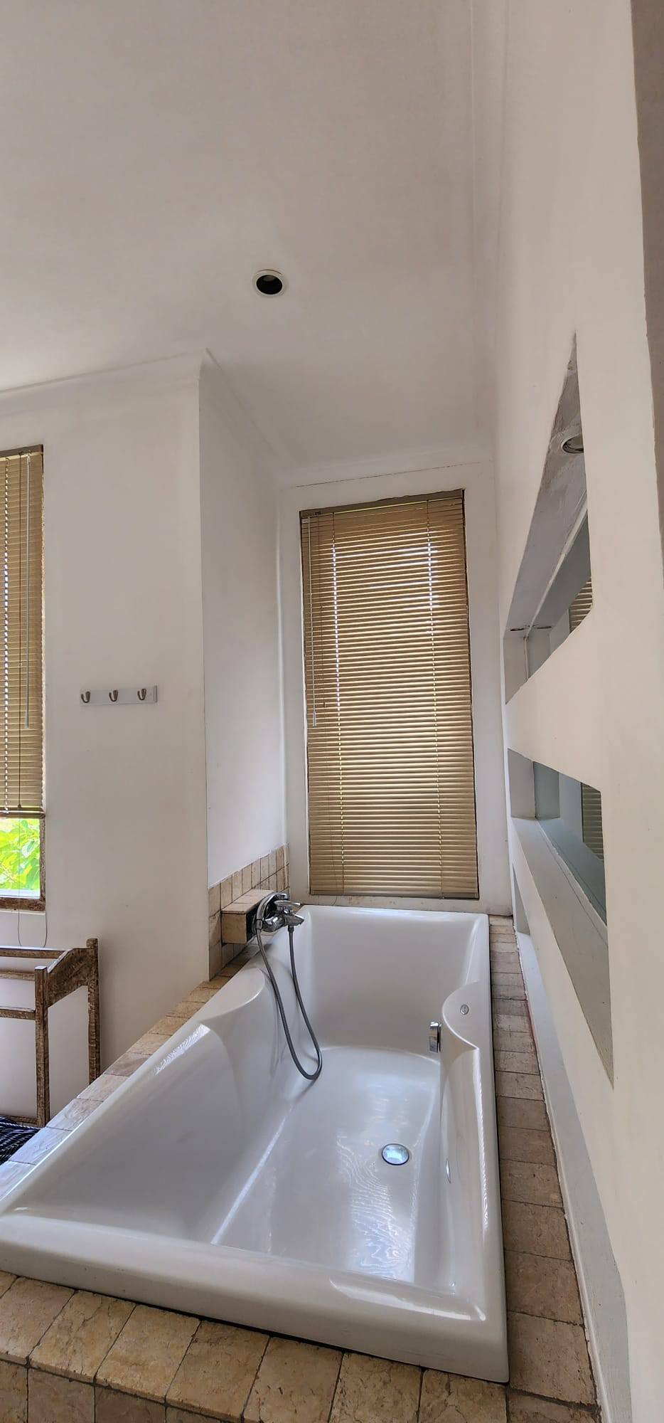 Комната, 3 спальни