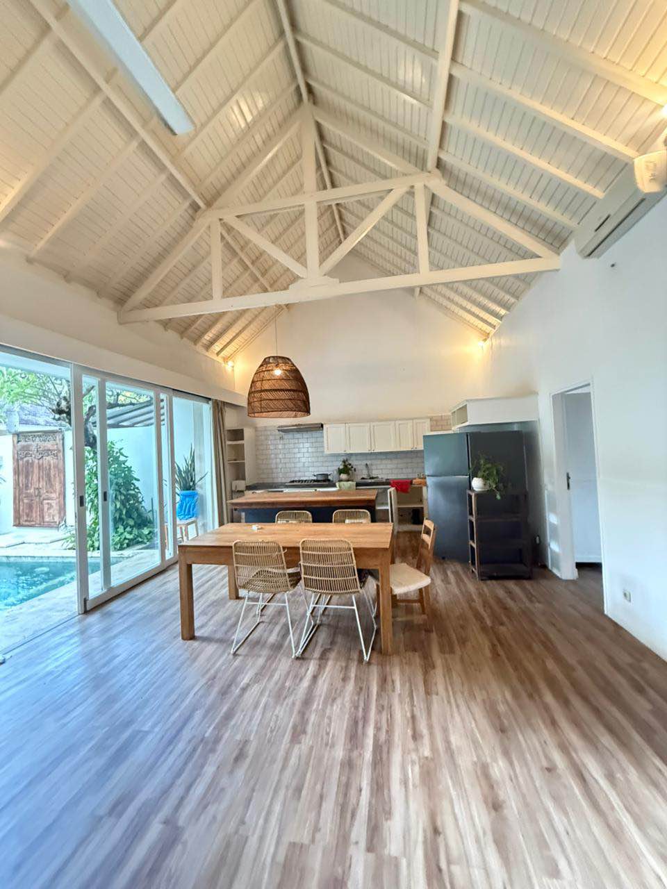 Вилла, 4 спальни