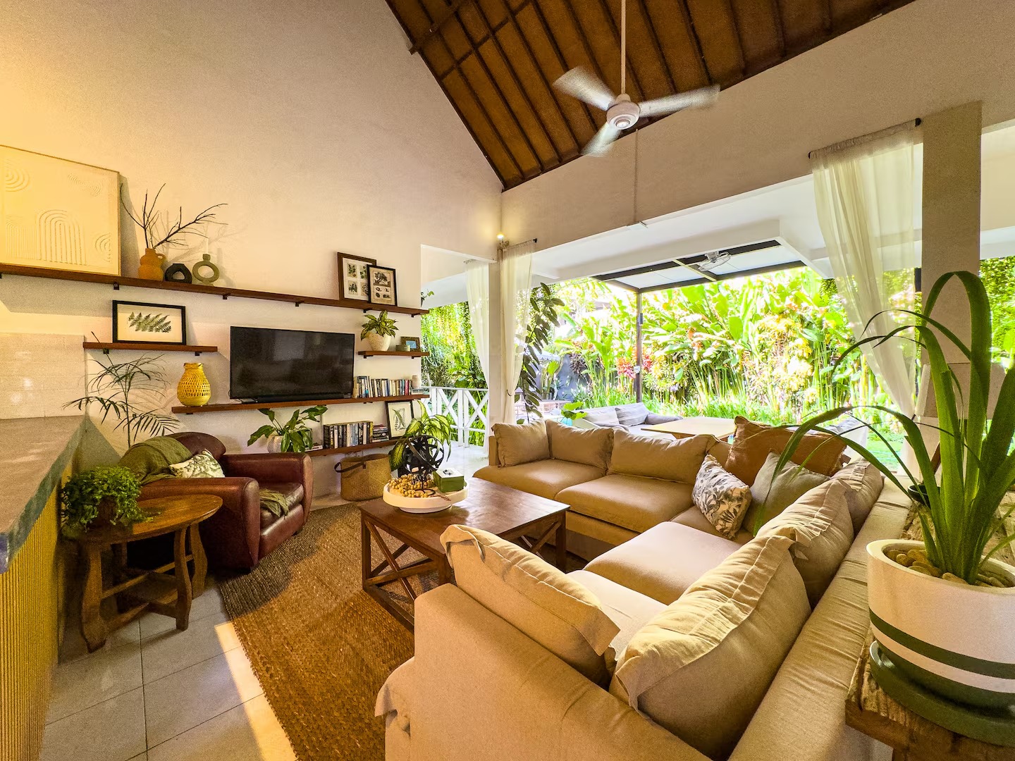 Вилла, 3 спальни