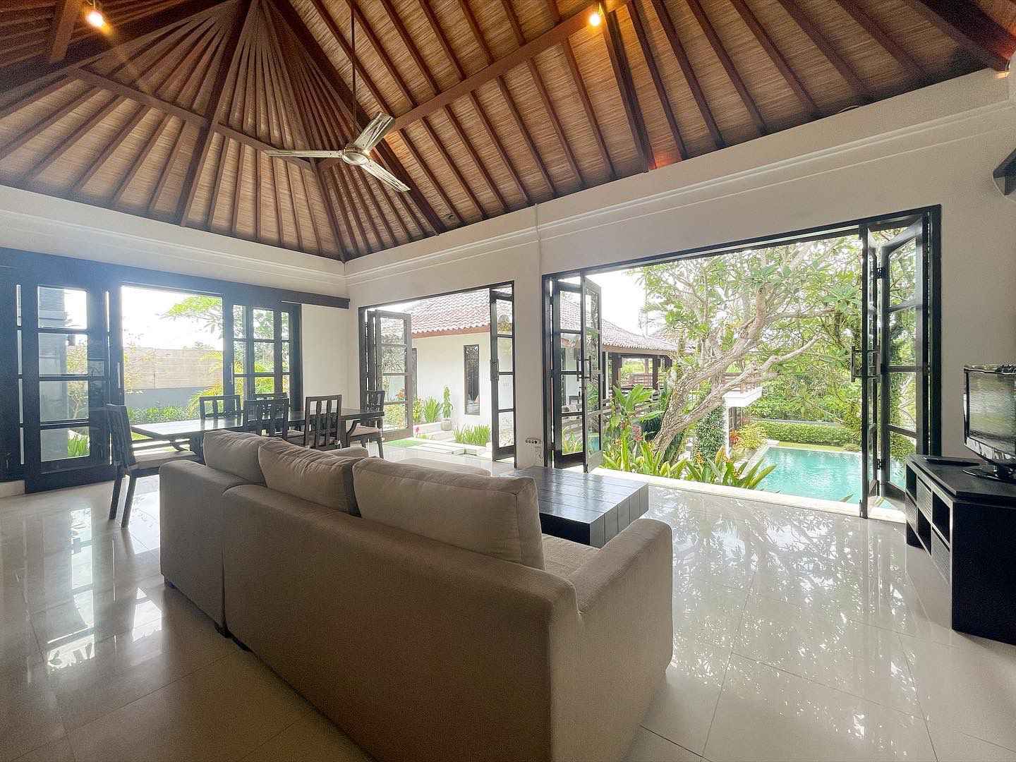 Вилла, 3 спальни