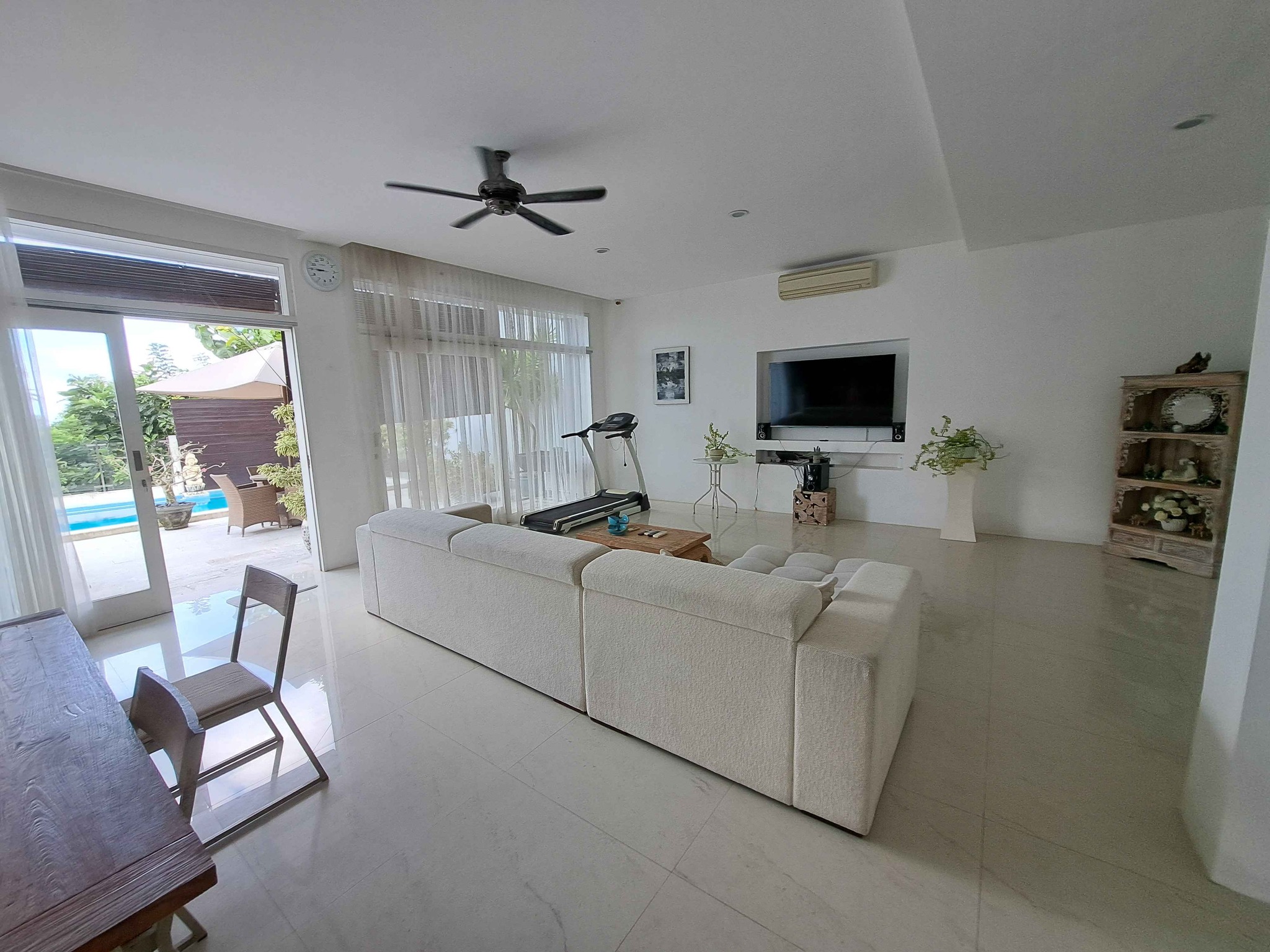 Вилла, 4 спальни