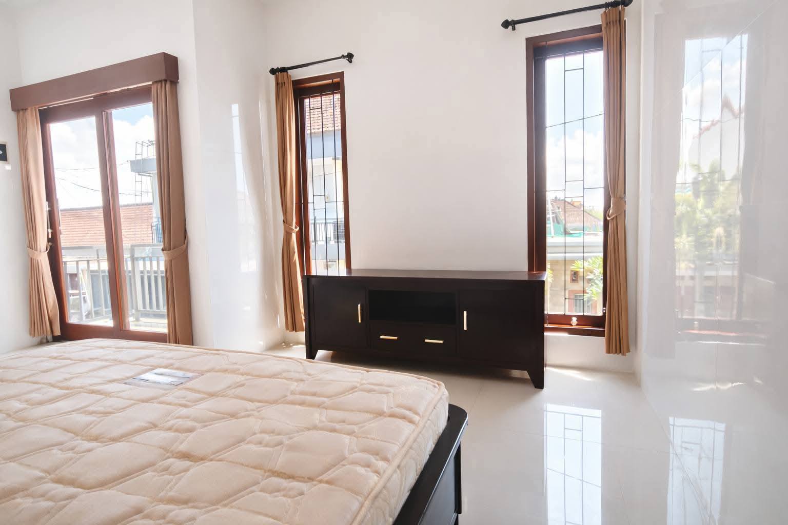 Дом, 3 спальни