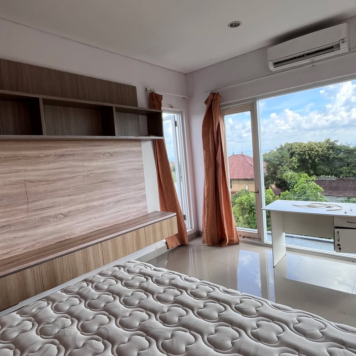 Дом, 4 спальни