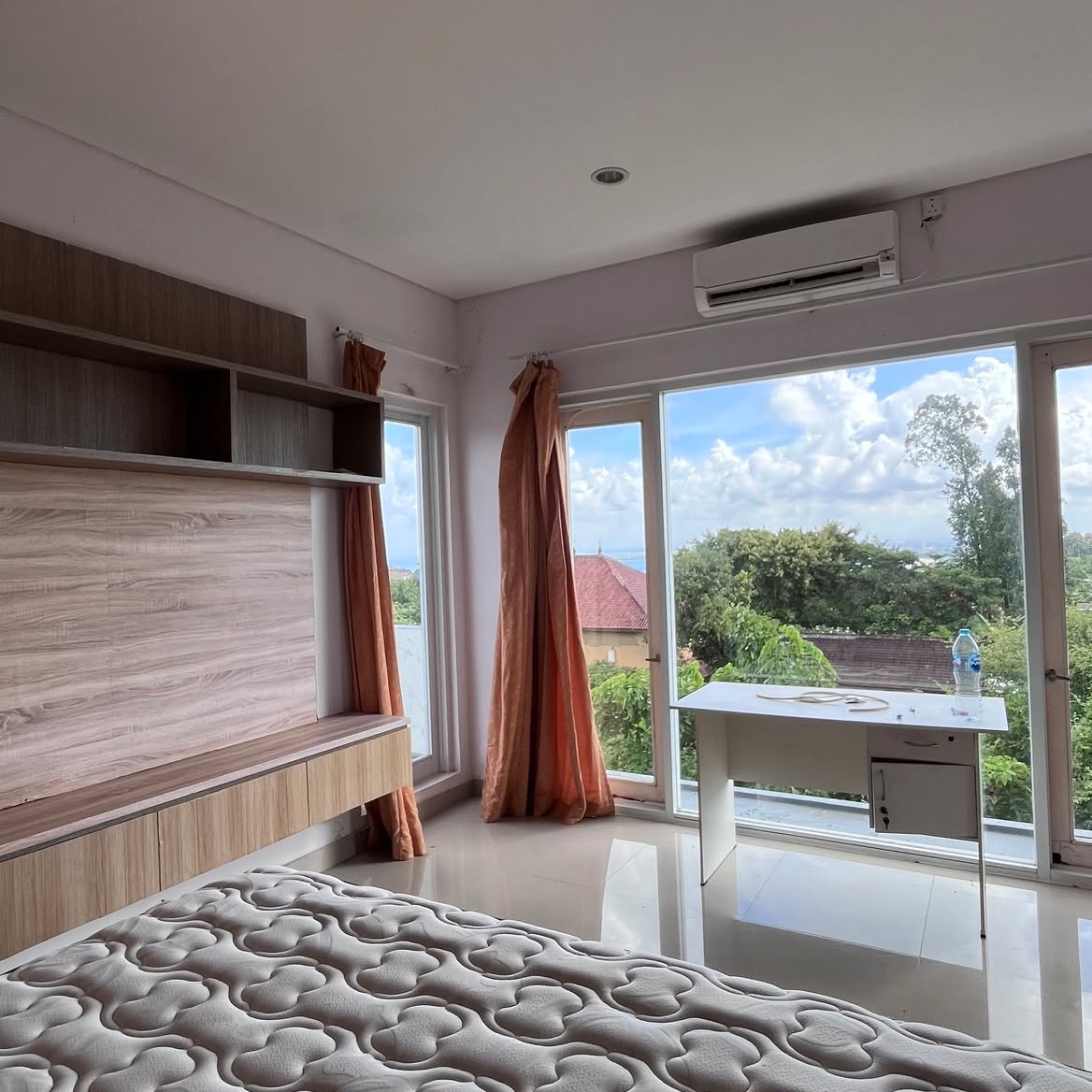 Дом, 4 спальни