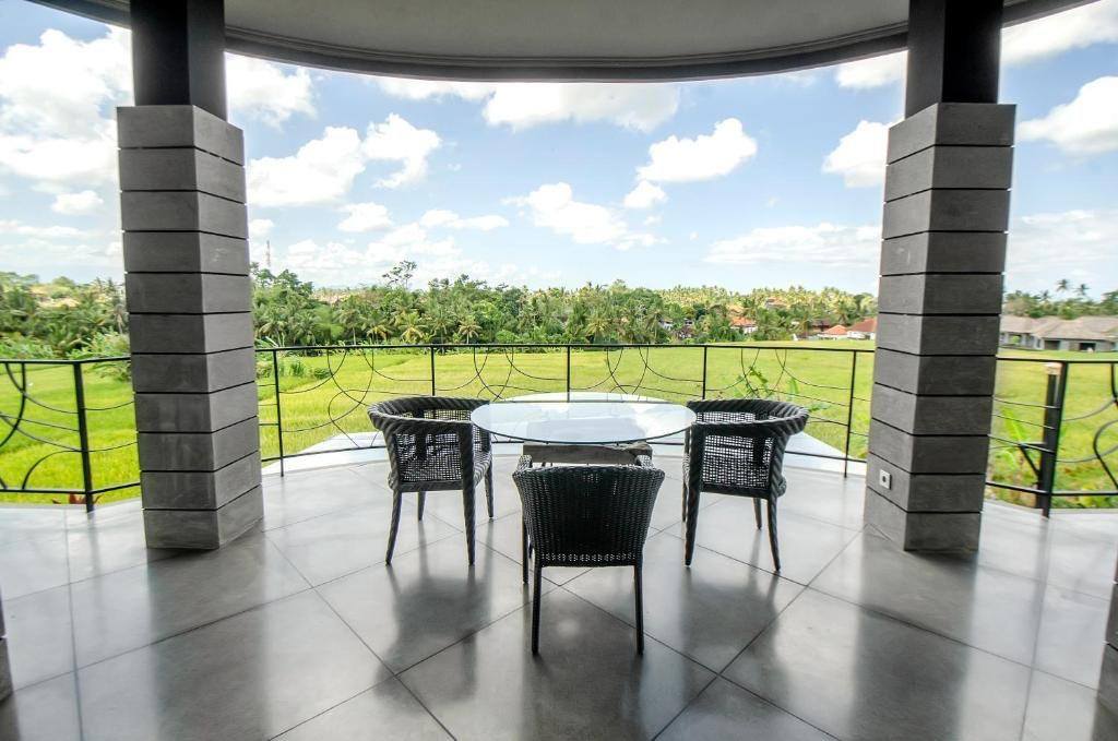 Вилла, 3 спальни