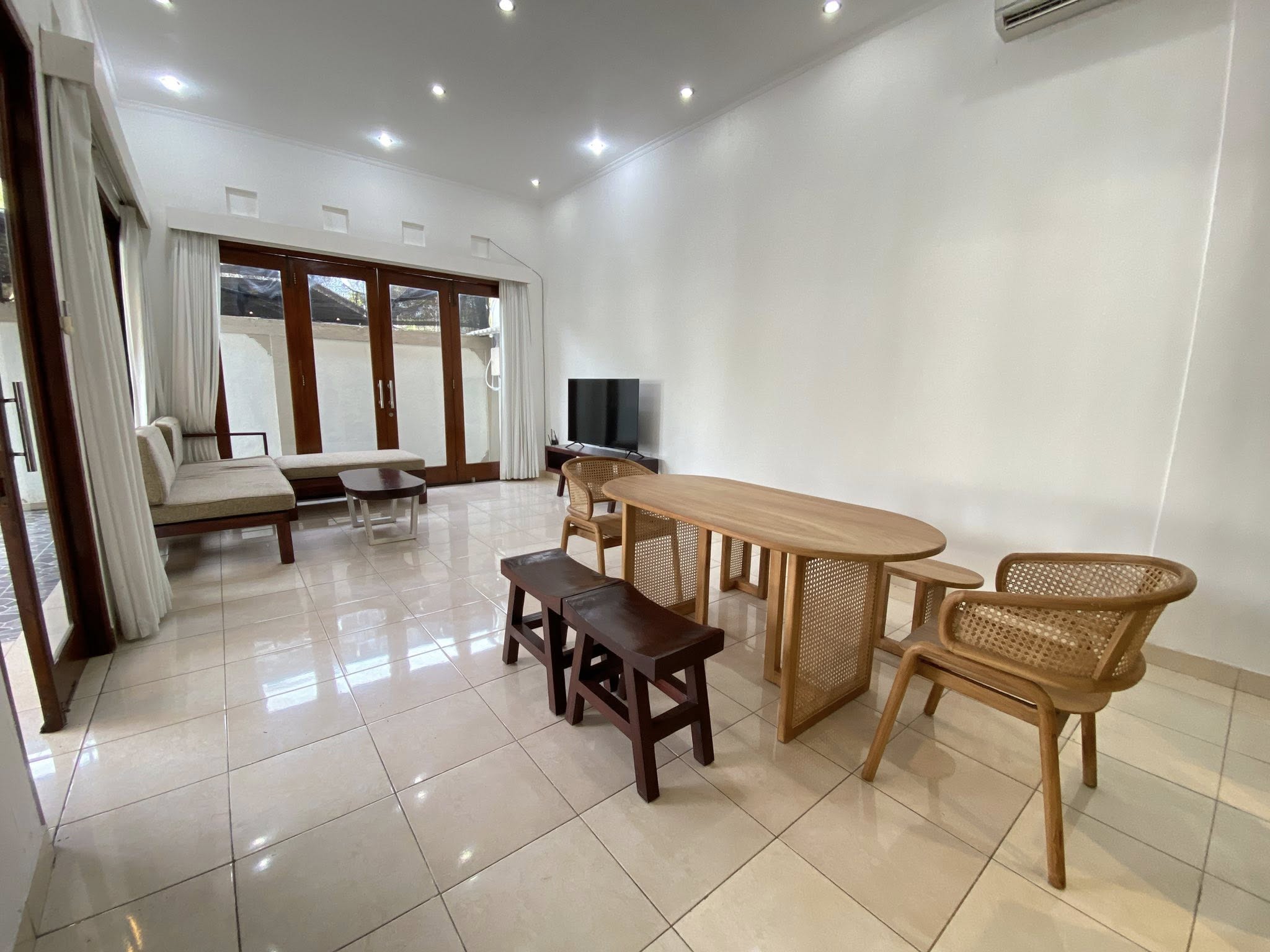 Вилла, 2 спальни