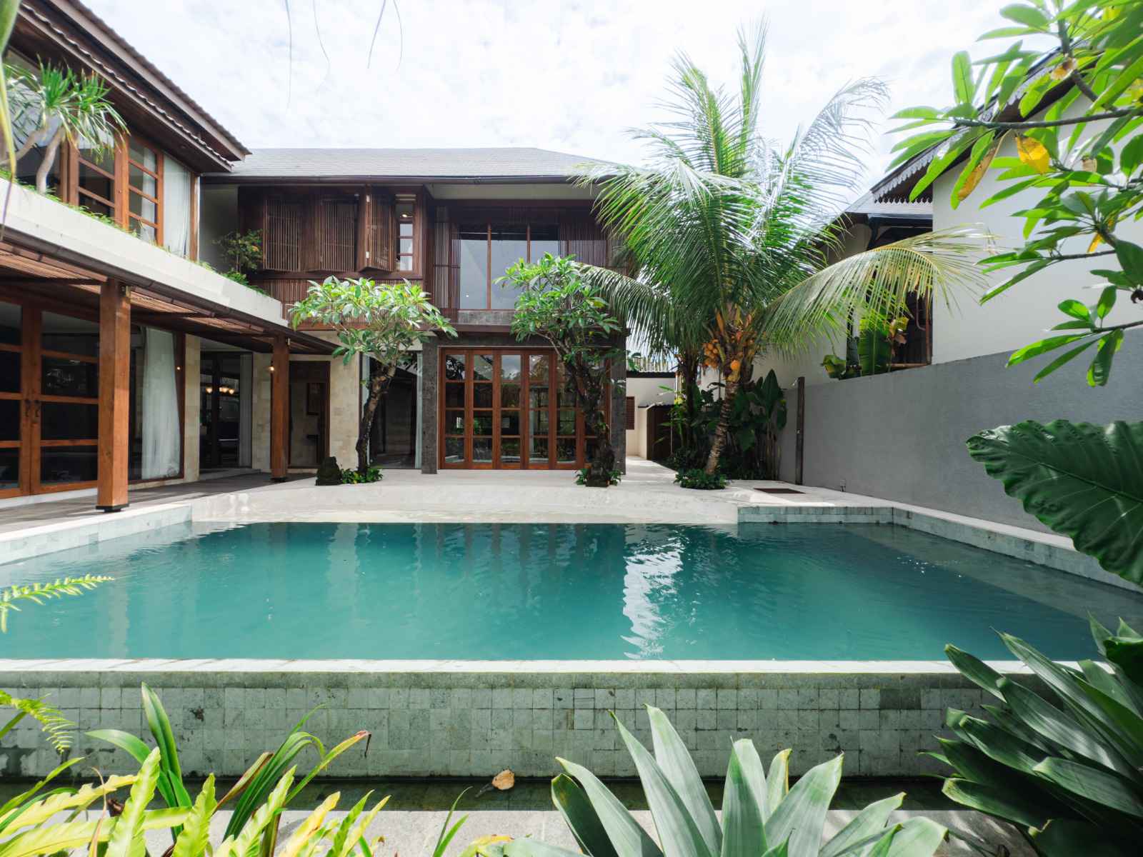 Вилла, 4 спальни