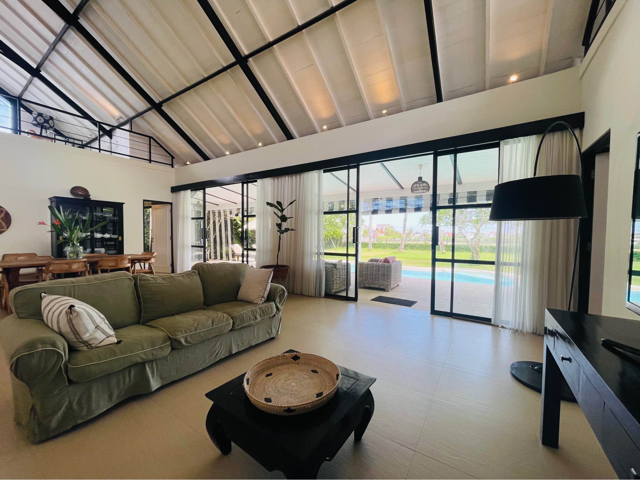 Вилла, 4 спальни